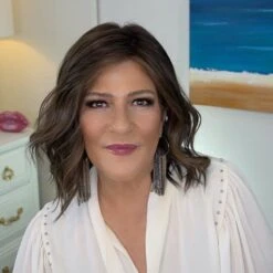 Simmer Elite Wig By Raquel Welch -Envy Sales IMG 3938