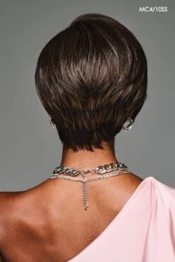 Jayla Wig By Kim Kimble | Heat-Friendly Synthetic -Envy Sales KK Jayla Model3 Side2