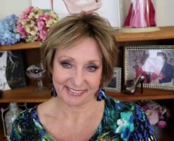 Trend Setter Elite Wig By Raquel Welch | Mono Top -Envy Sales TSFront2