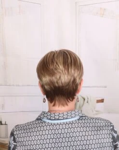 Easton Petite Wig By Estetica -Envy Sales easton3