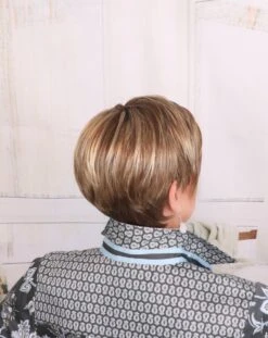 Easton Petite Wig By Estetica -Envy Sales easton4